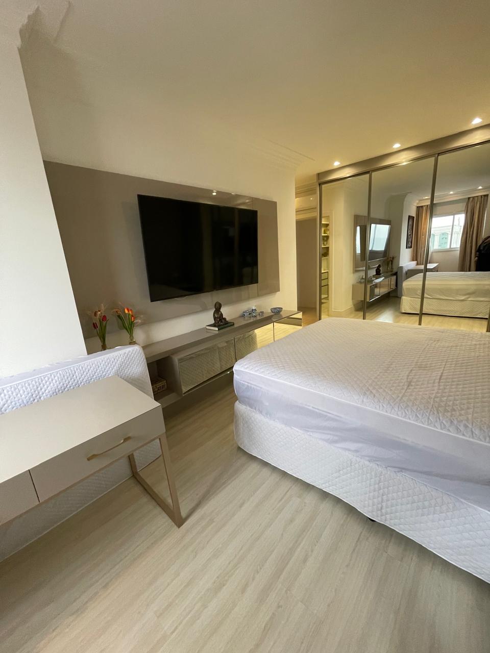 Apartamento no Edifício Maison Paris em Itapema - foto 19