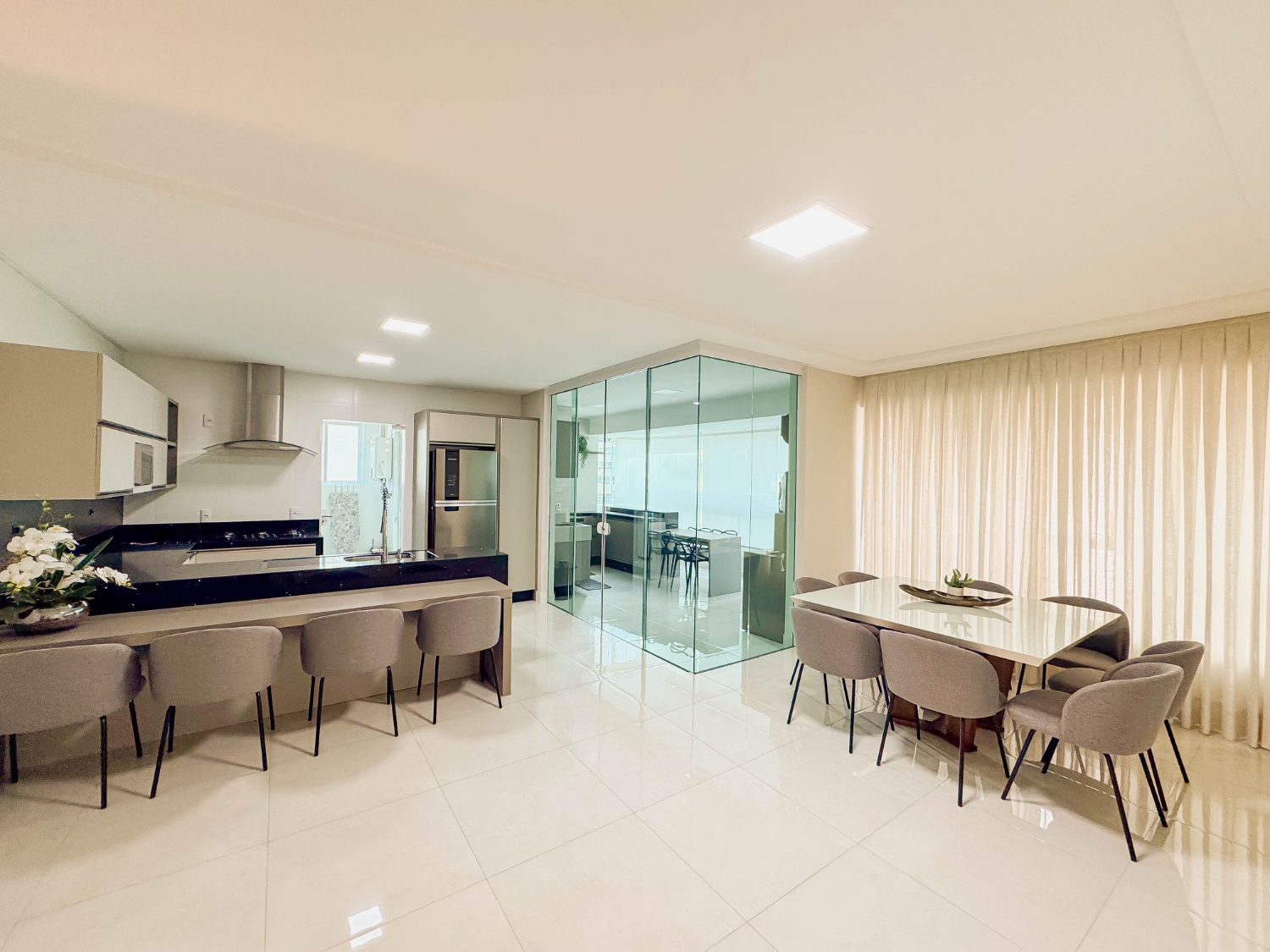 Apartamento no Edifício Jóia do Oceano em Itapema - foto 8