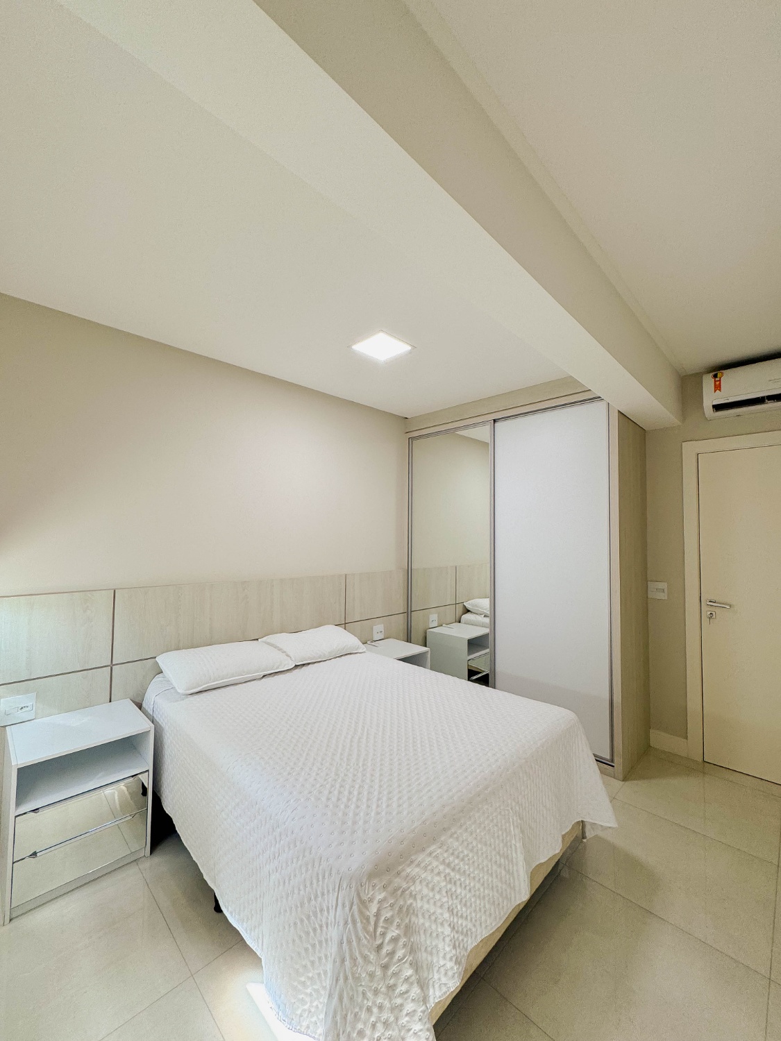 Apartamento no Edifício Jóia do Oceano em Itapema - foto 27