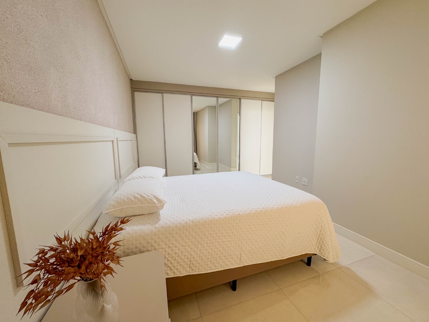 Apartamento no Edifício Jóia do Oceano em Itapema - foto 29