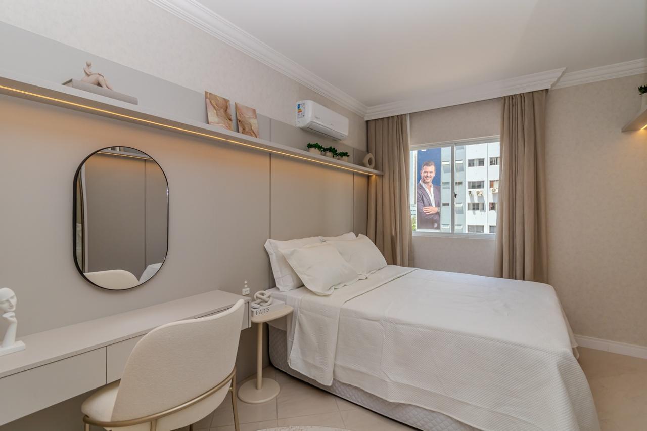 Apartamento no Edifício Maria Mathilde em Balneário Camboriú - foto 19