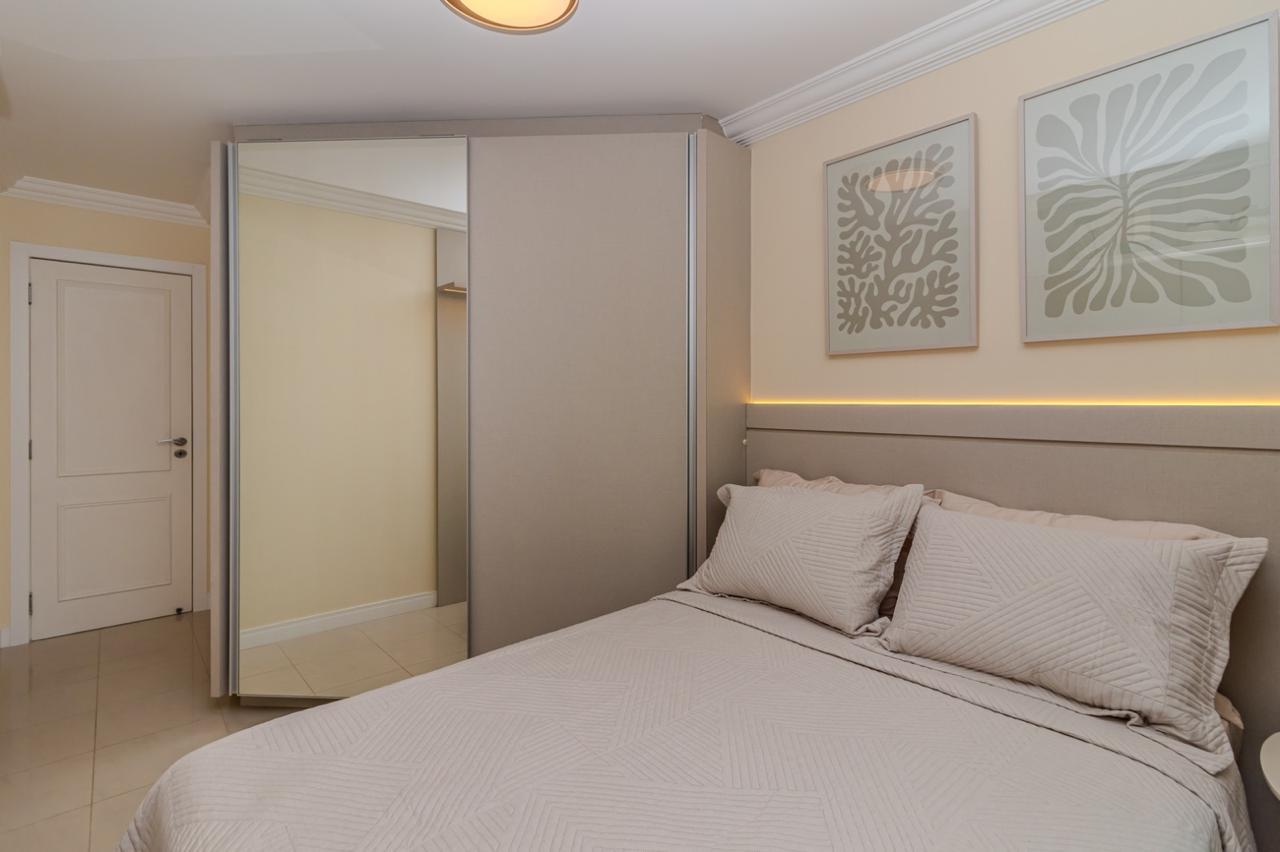Apartamento no Edifício Maria Mathilde em Balneário Camboriú - foto 22
