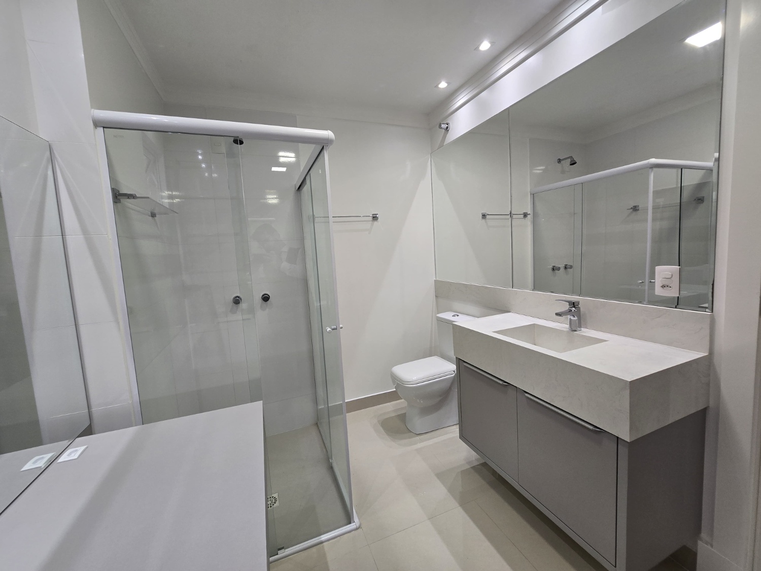 Apartamento no Edifício Villa Toscana em Itapema - foto 18