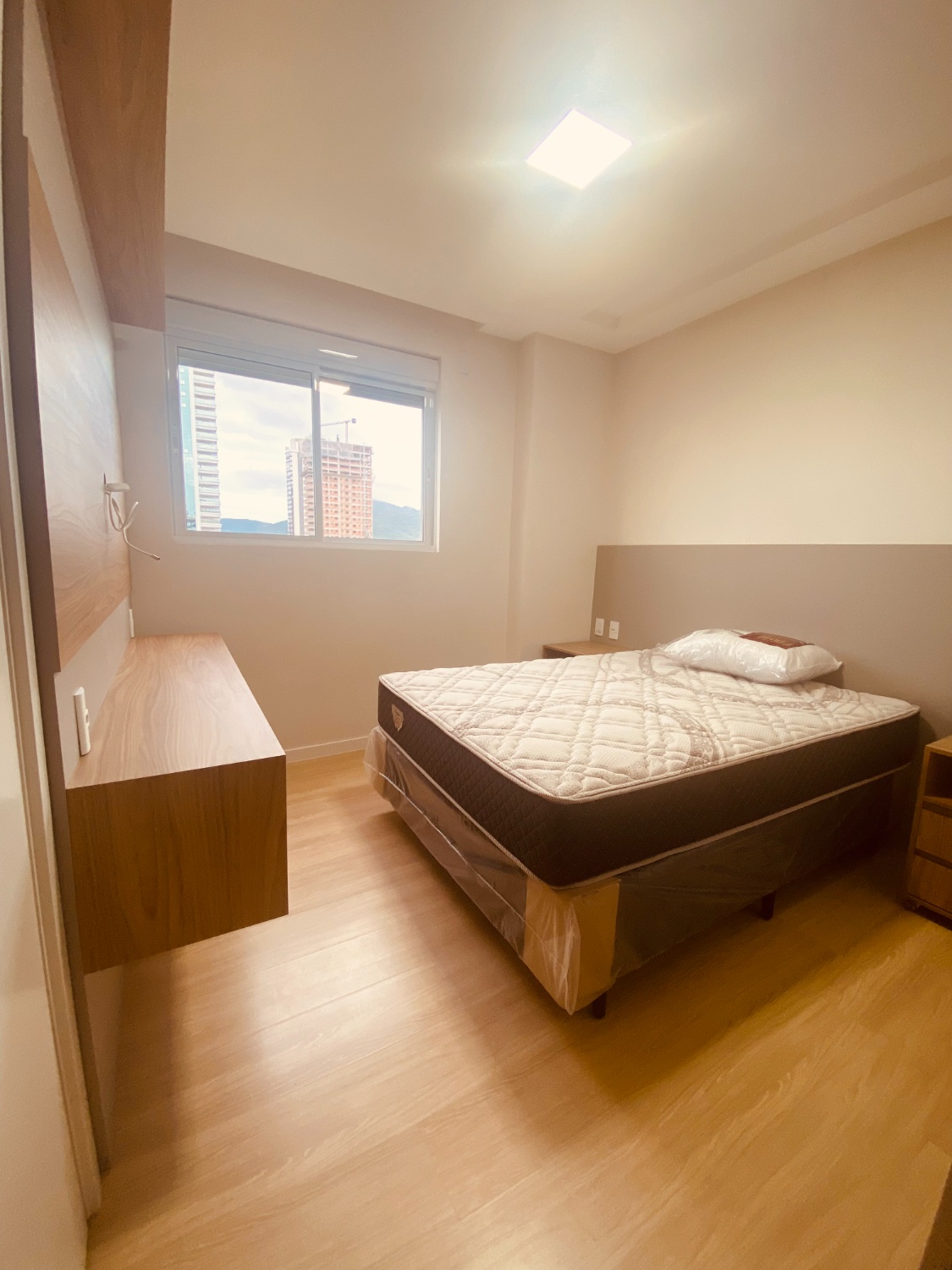 Apartamento no Edifício Chateau Unique em Itapema - foto 7