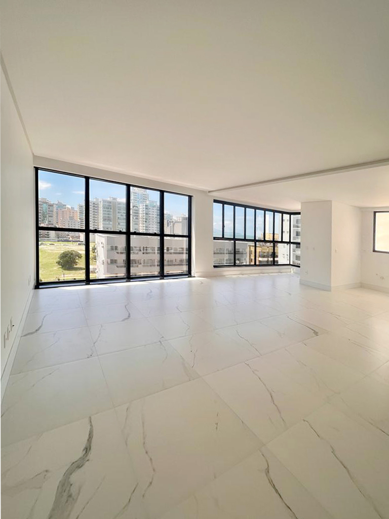 Apartamento no Edifício Carmel Residence em Itapema - foto 2