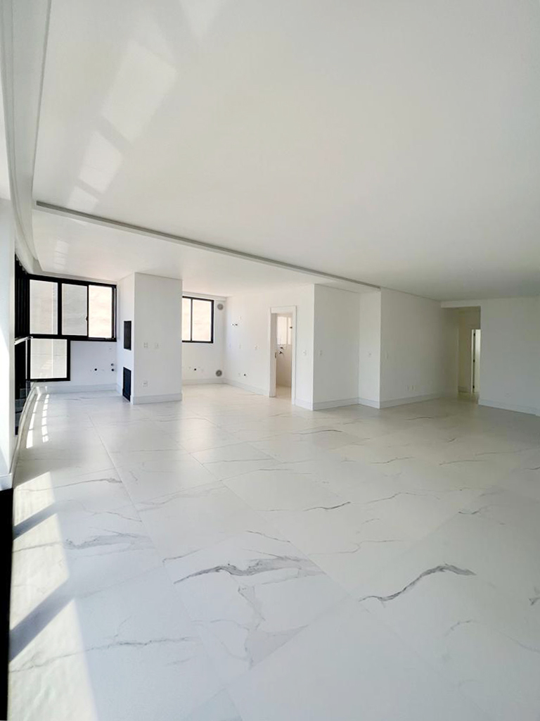 Apartamento no Edifício Carmel Residence em Itapema - foto 3