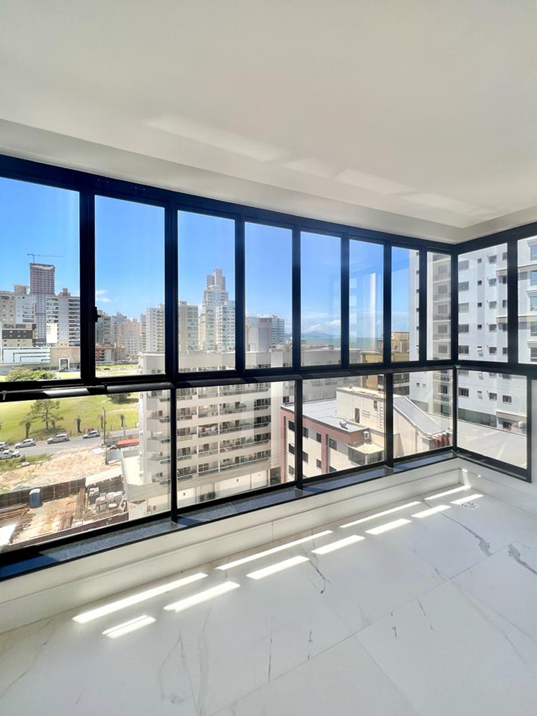 Apartamento no Edifício Carmel Residence em Itapema - foto 9