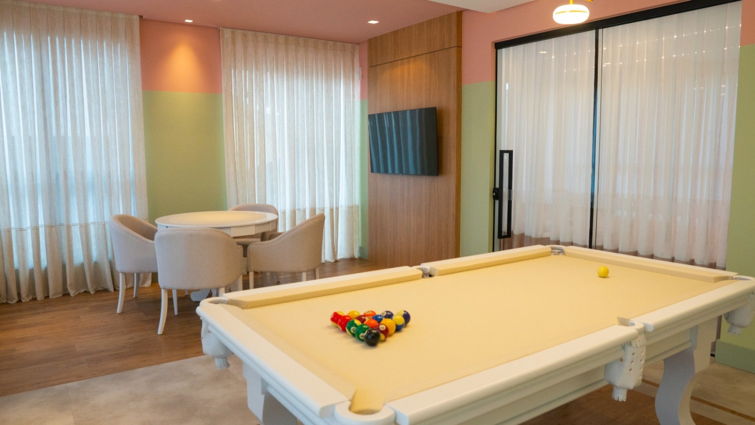 Apartamento no Edifício Carmel Residence em Itapema - foto 11