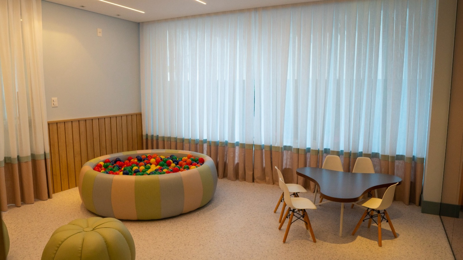 Apartamento no Edifício Carmel Residence em Itapema - foto 20