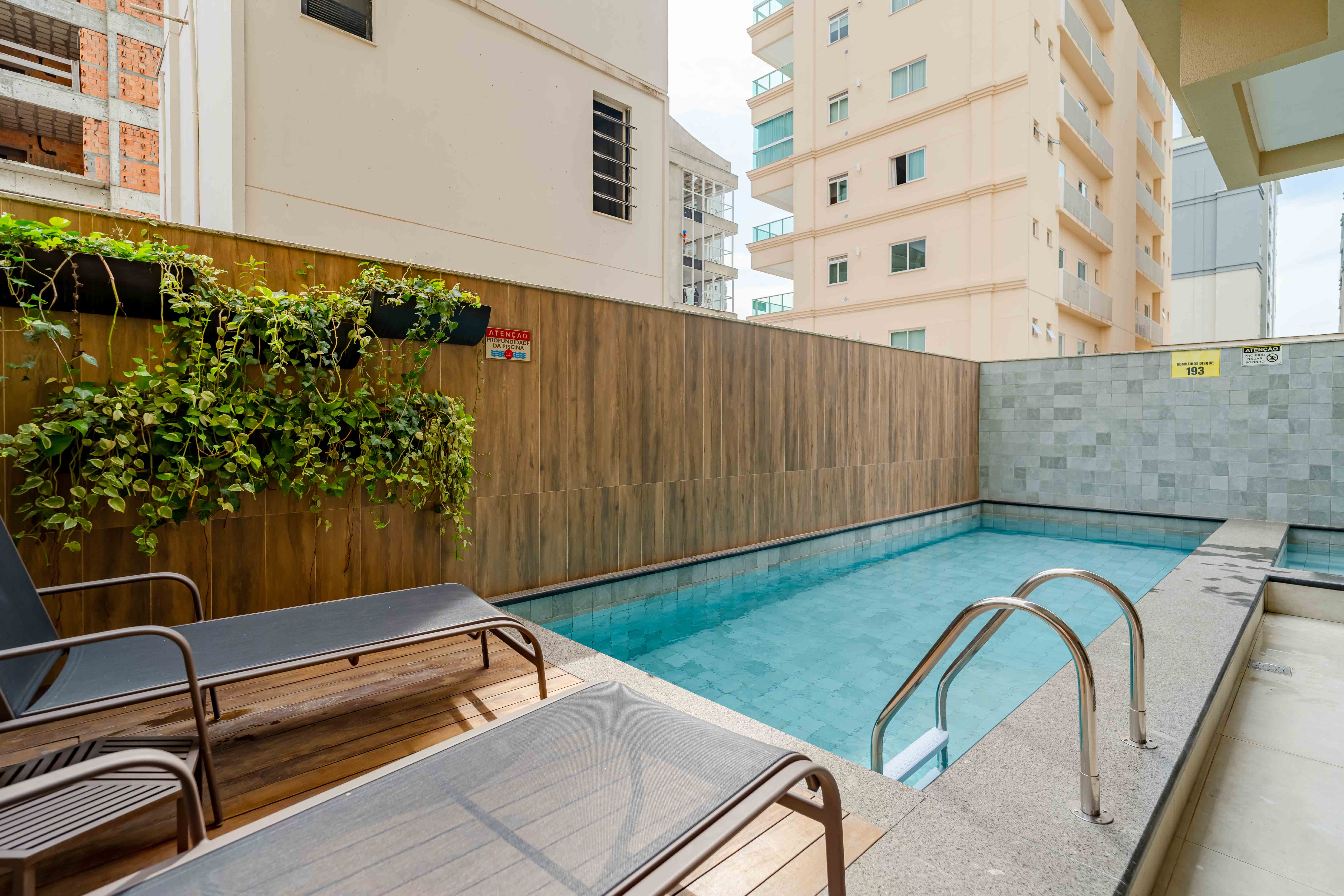 Apartamento no Edifício La Victoria em Itapema - foto 35