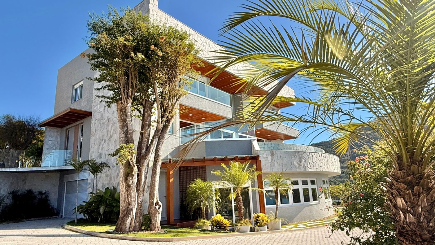 Casa no Condomínio Iate Club Plaza em Itapema - foto 2