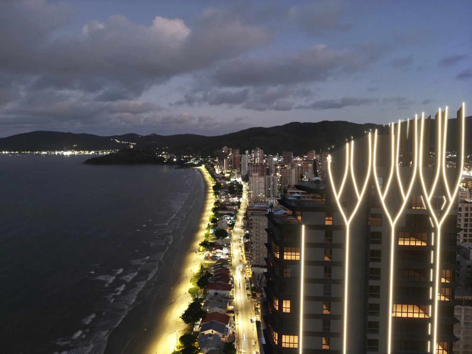 Apartamento no Edifício Wine Tower em Porto Belo