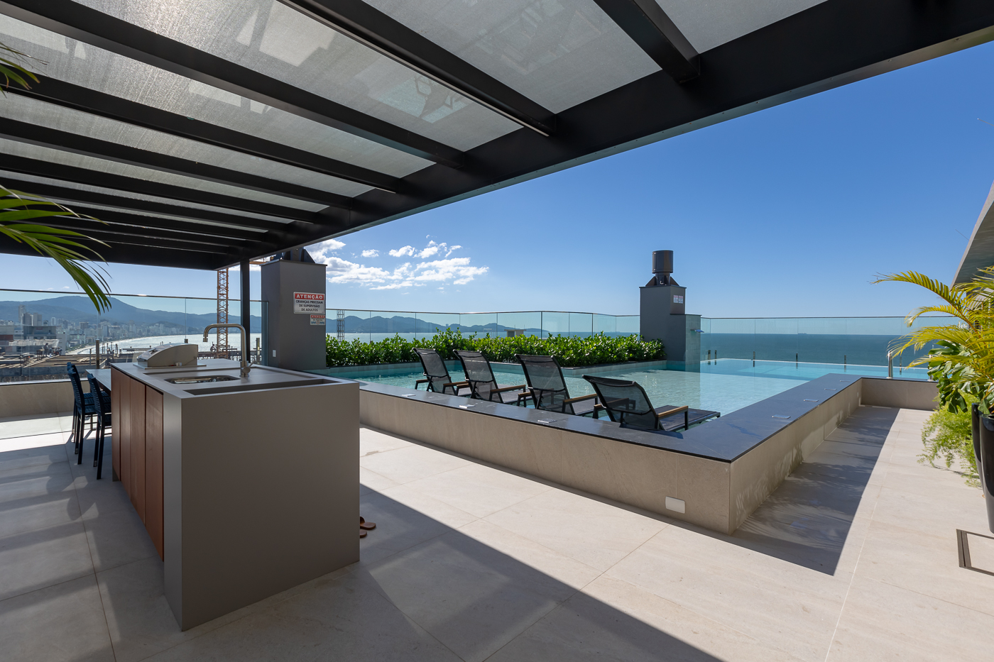 Apartamento no Edifício Élevé Residence em Porto Belo - foto 16