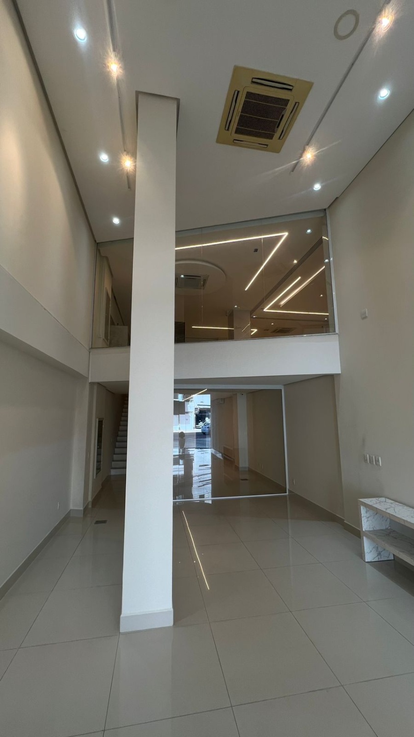 Sala Comercial no Edifício Le Majestic Residence em Balneário Camboriú - foto 6