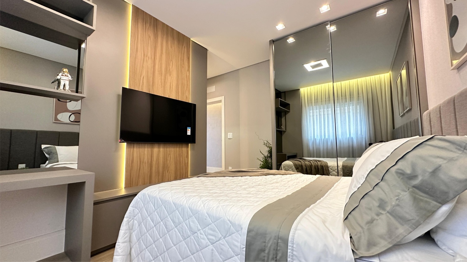 Apartamento no Edifício La Riviére em Itapema - foto 11