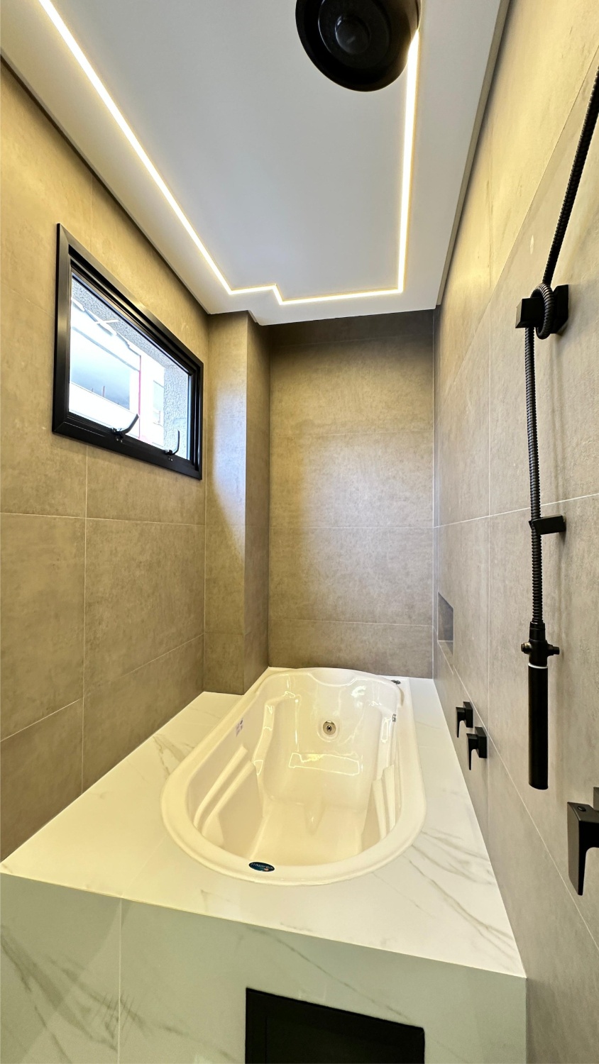 Apartamento no Edifício La Riviére em Itapema - foto 18