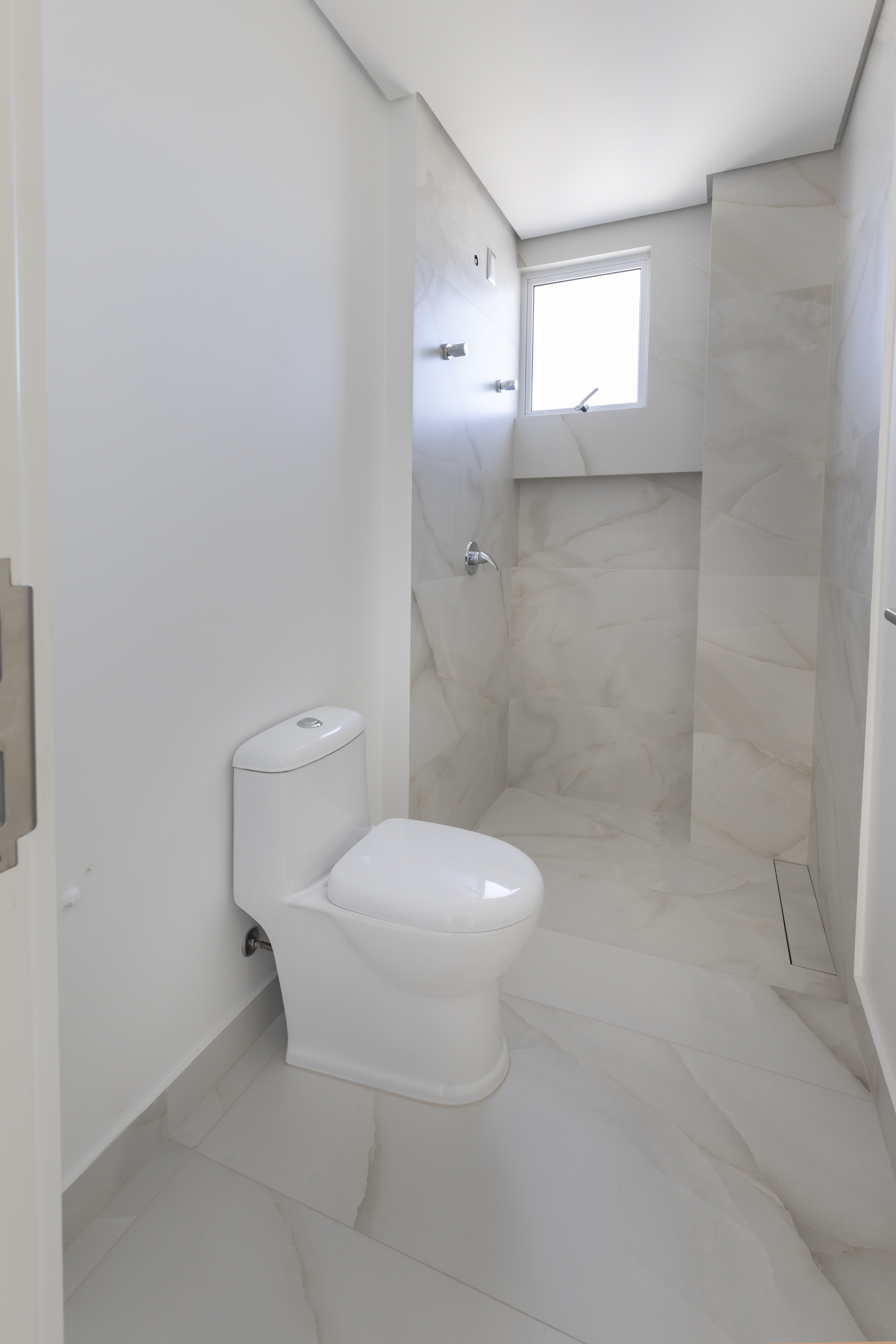 Apartamento no Edifício Ocean Breeze Residence em Balneário Camboriú - foto 18