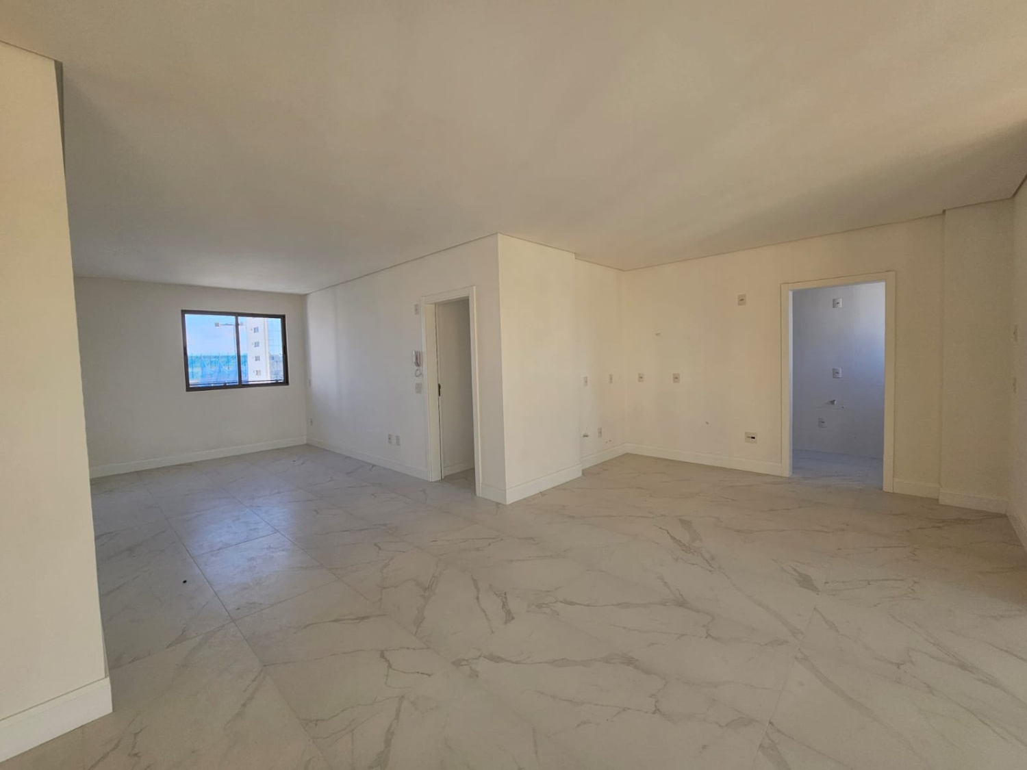 Apartamento no Edifício Las Brisas em Balneário Camboriú - foto 8