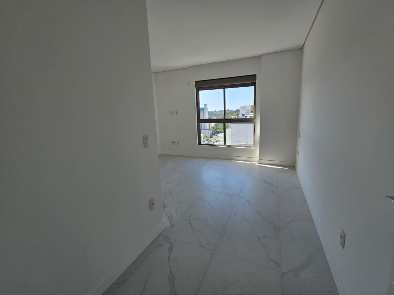 Apartamento no Edifício Las Brisas em Balneário Camboriú - foto 9