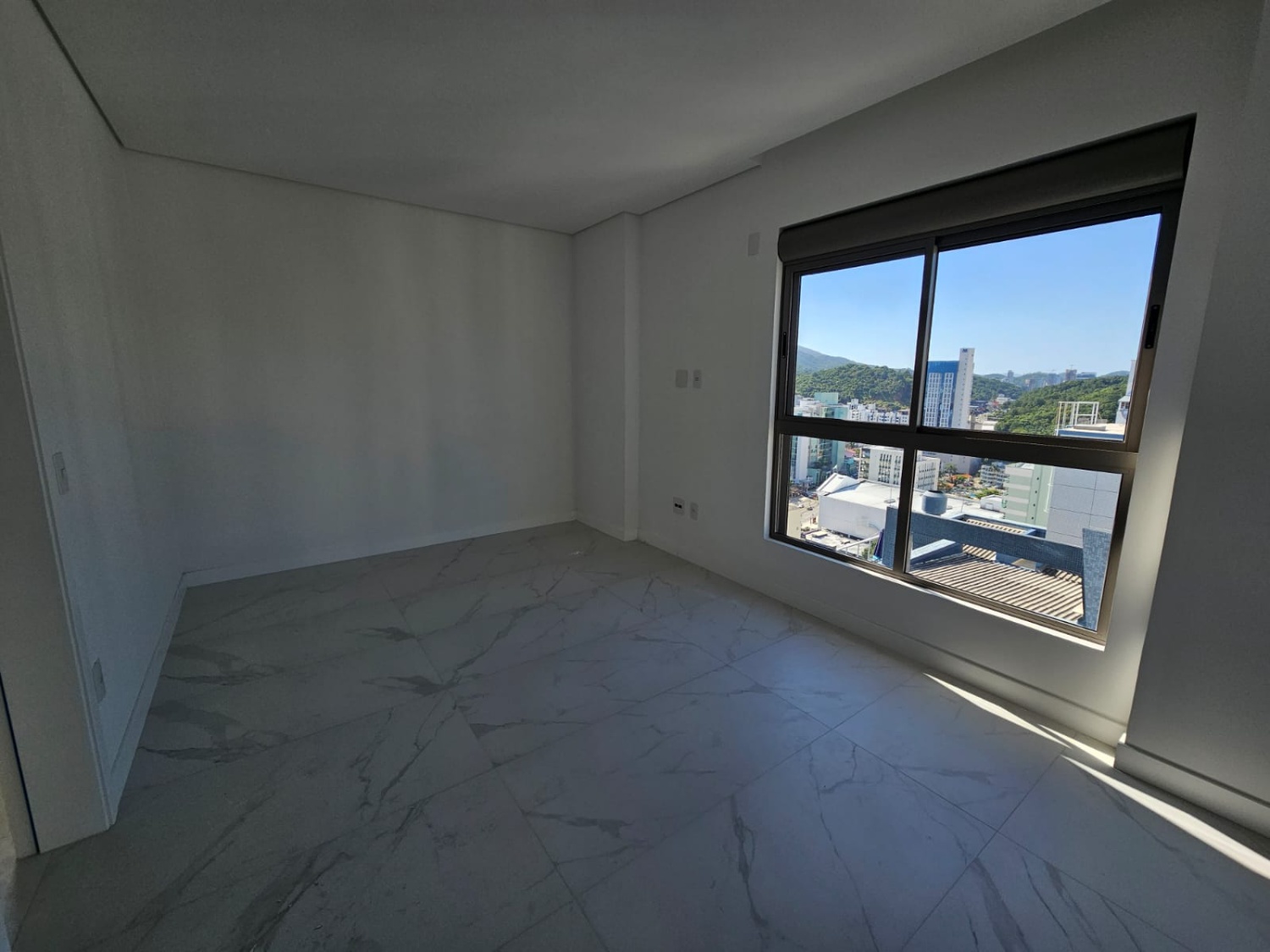 Apartamento no Edifício Las Brisas em Balneário Camboriú - foto 10