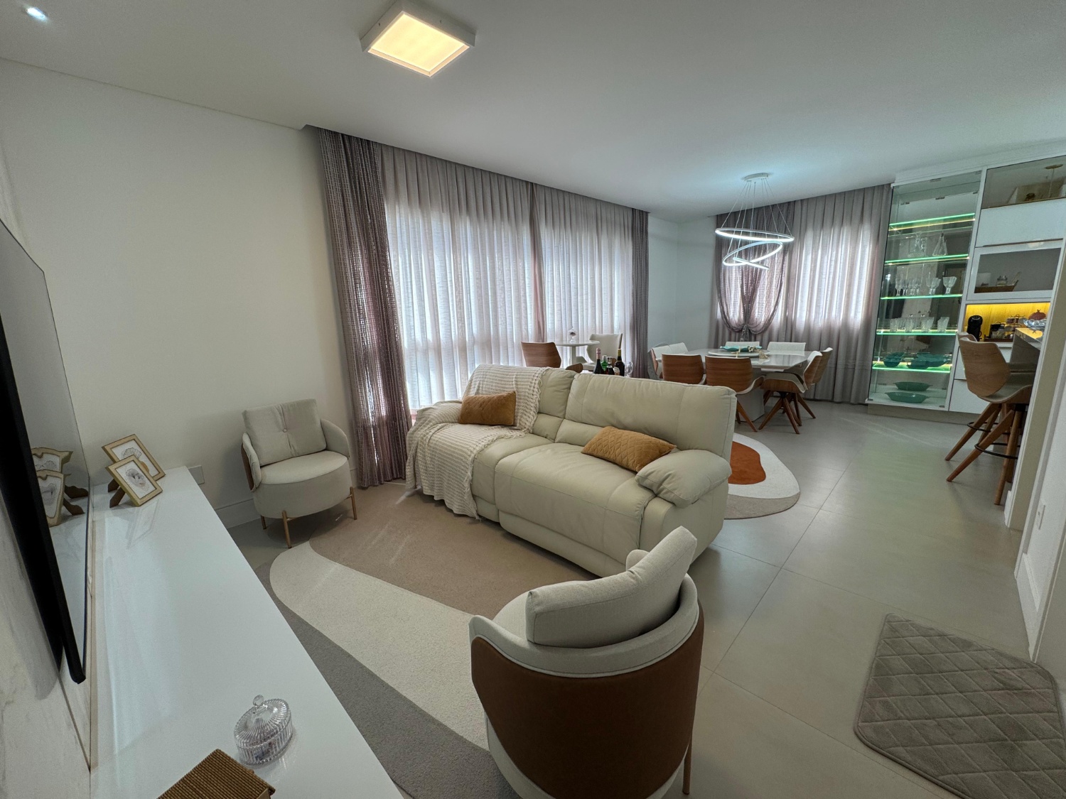 Apartamento no Edifício San Telmo em Balneário Camboriú - foto 2