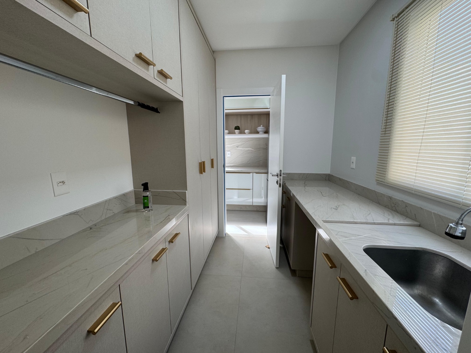 Apartamento no Edifício San Telmo em Balneário Camboriú - foto 6
