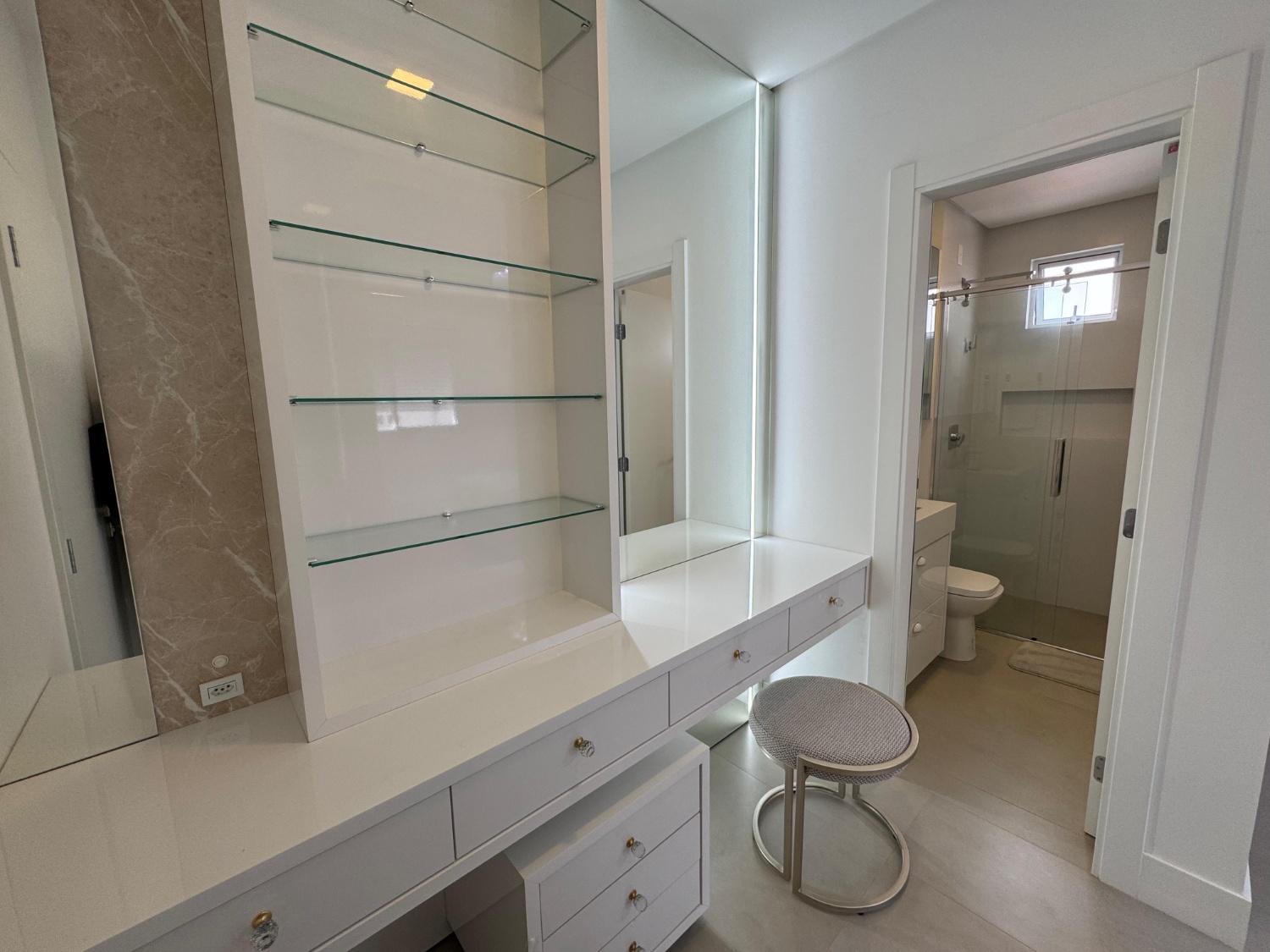 Apartamento no Edifício San Telmo em Balneário Camboriú - foto 12