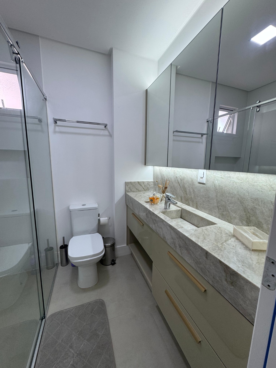 Apartamento no Edifício San Telmo em Balneário Camboriú - foto 16