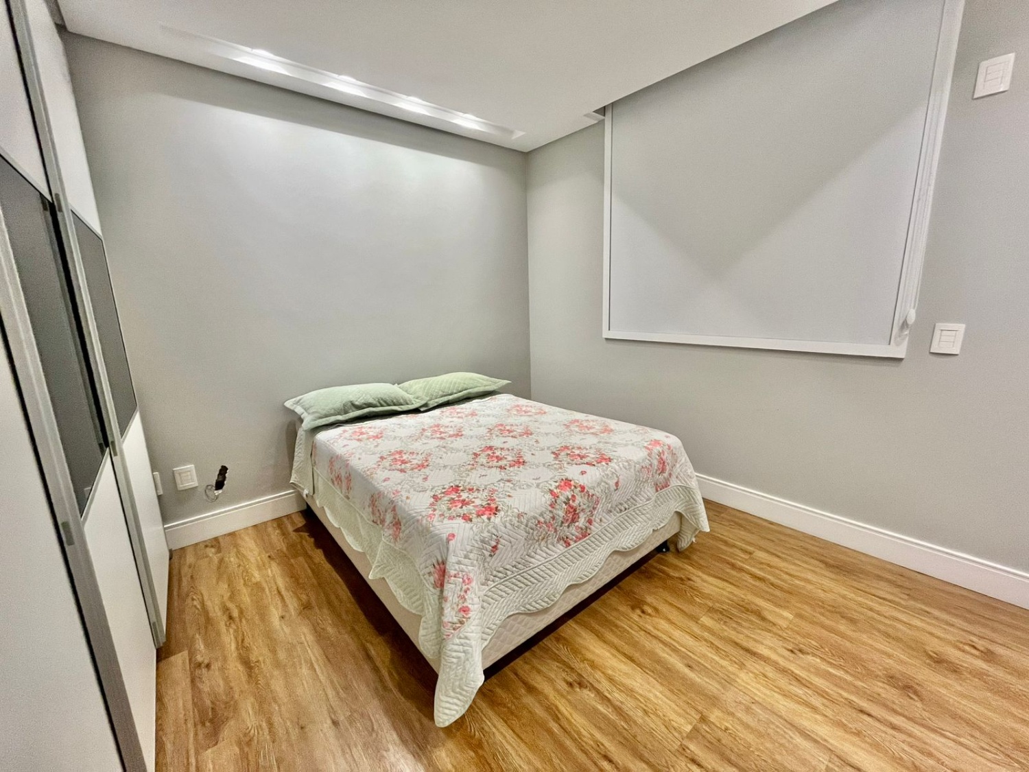 Apartamento no Edifício Summer Beach em Balneário Camboriú - foto 11