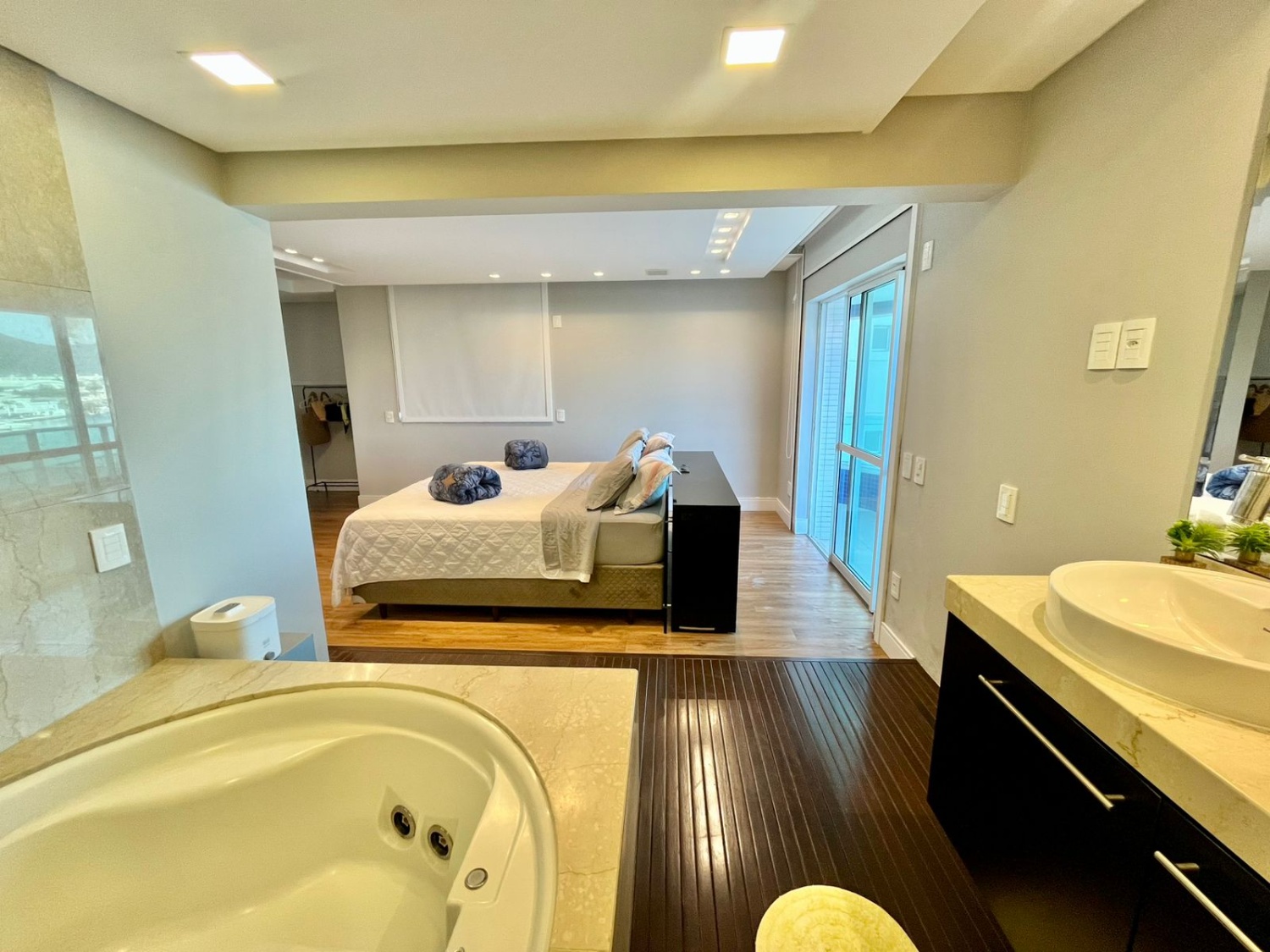 Apartamento no Edifício Summer Beach em Balneário Camboriú - foto 15