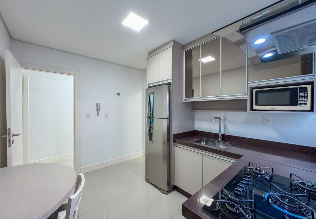 Apartamento no Edifício Terra e Mar em Balneário Camboriú - foto 5
