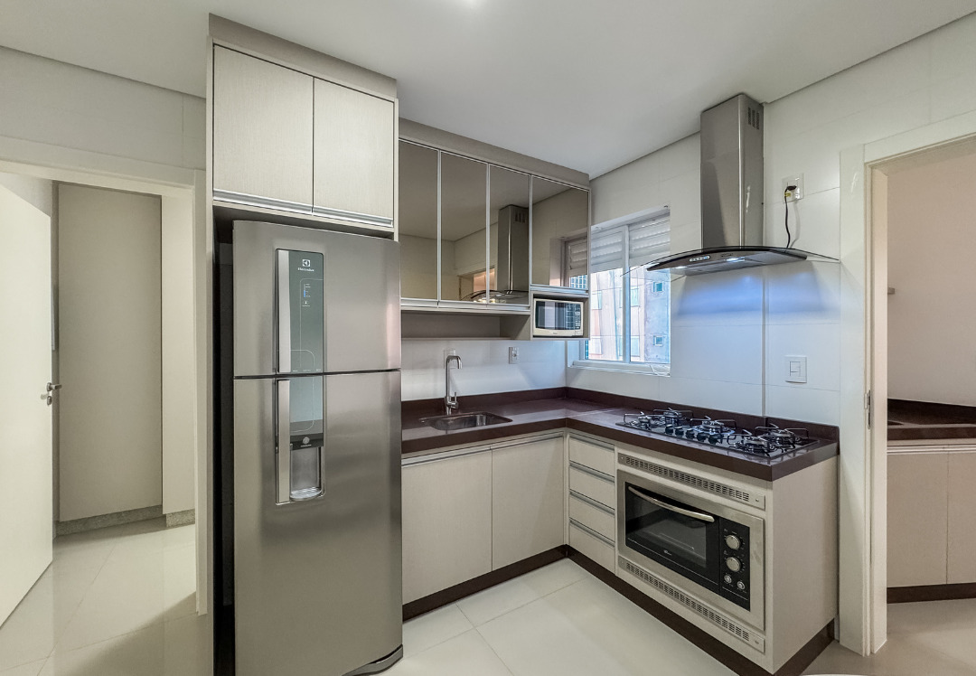 Apartamento no Edifício Terra e Mar em Balneário Camboriú - foto 6