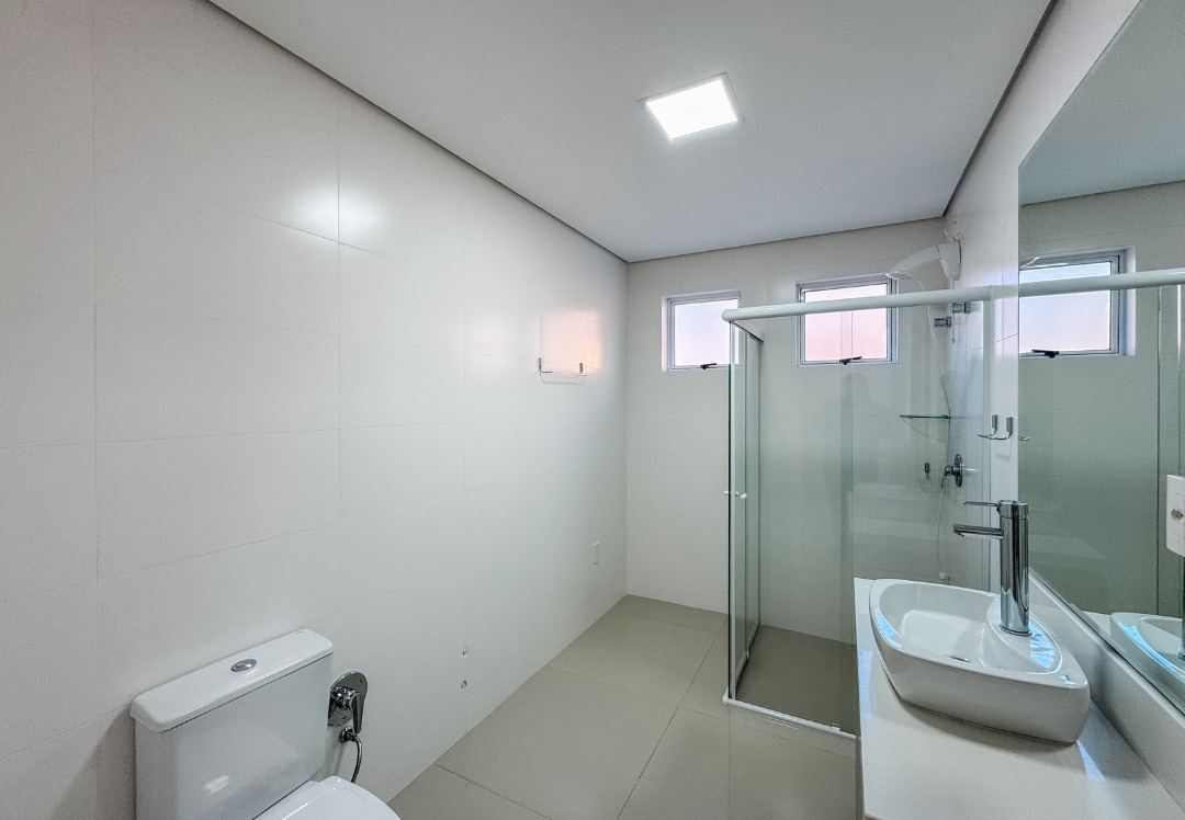 Apartamento no Edifício Terra e Mar em Balneário Camboriú - foto 13
