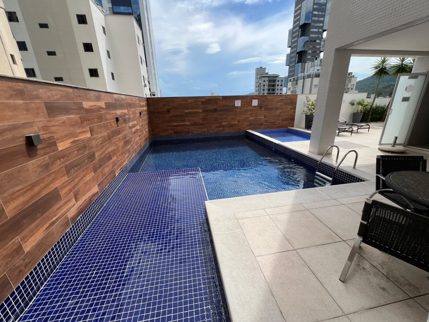 Apartamento no Edifício Blue Life em Balneário Camboriú - foto 24