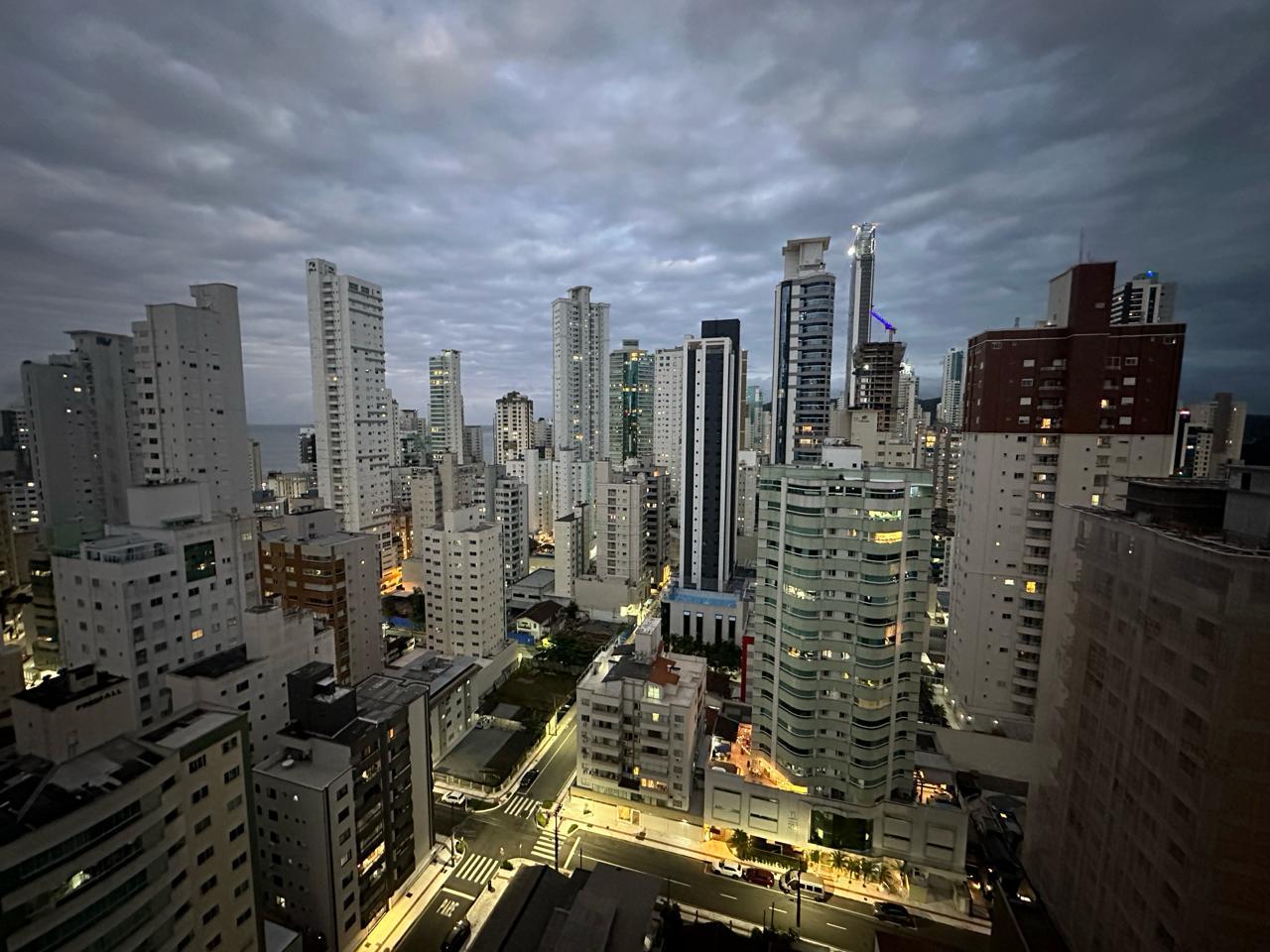Apartamento no Edifício Peniche Residence em Balneário Camboriú - foto 7