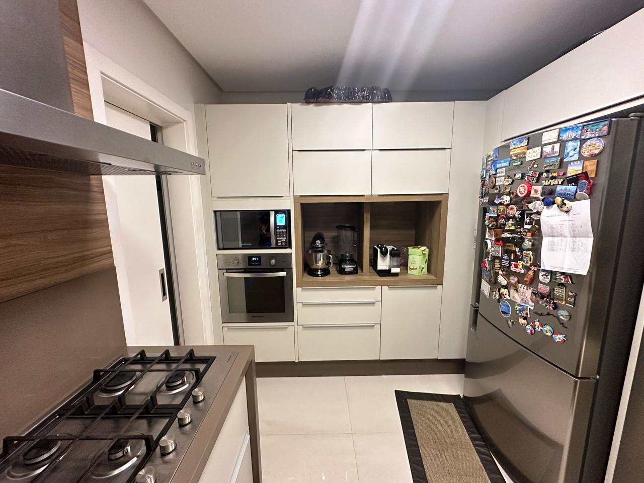 Apartamento no Edifício Peniche Residence em Balneário Camboriú - foto 11