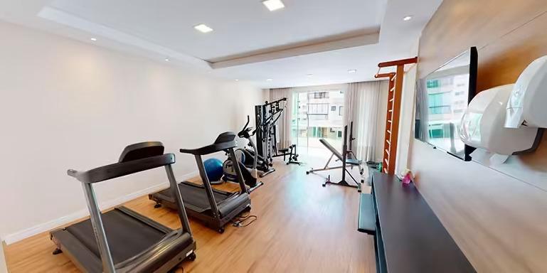 Apartamento no Edifício Peniche Residence em Balneário Camboriú - foto 27