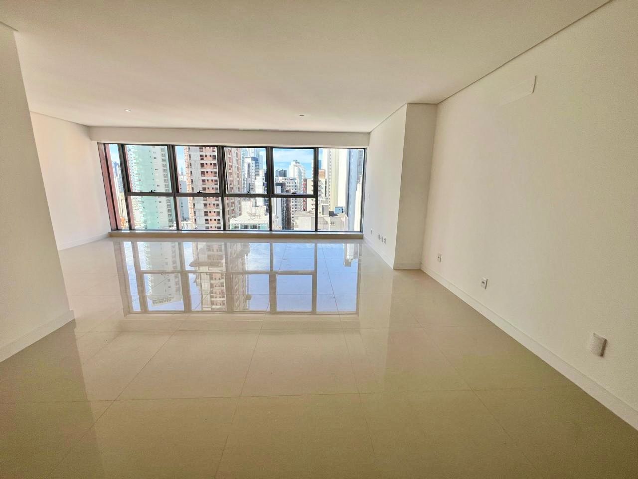 Apartamento no Ed. Vitra by Pininfarina em Balneário Camboriú - foto 5