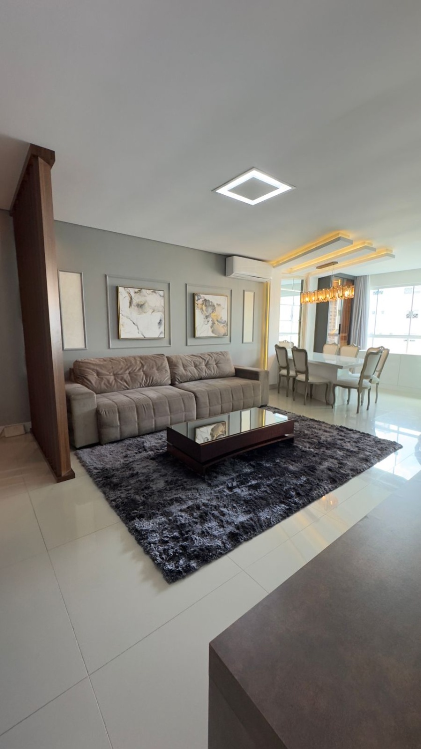Apartamento no Edifício Celebration em Balneário Camboriú - foto 2