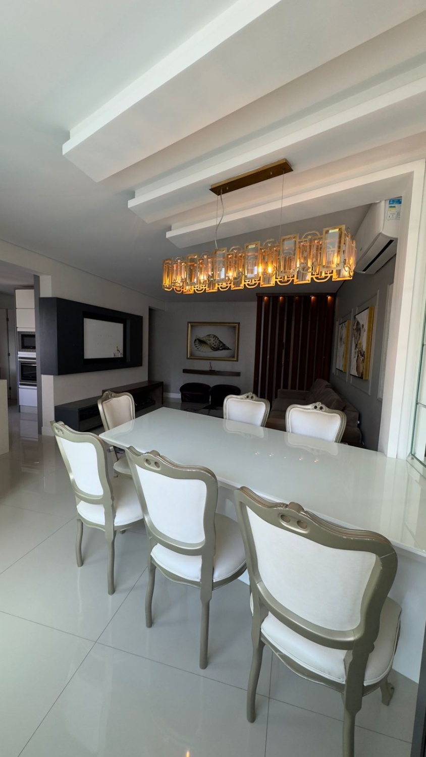 Apartamento no Edifício Celebration em Balneário Camboriú - foto 4