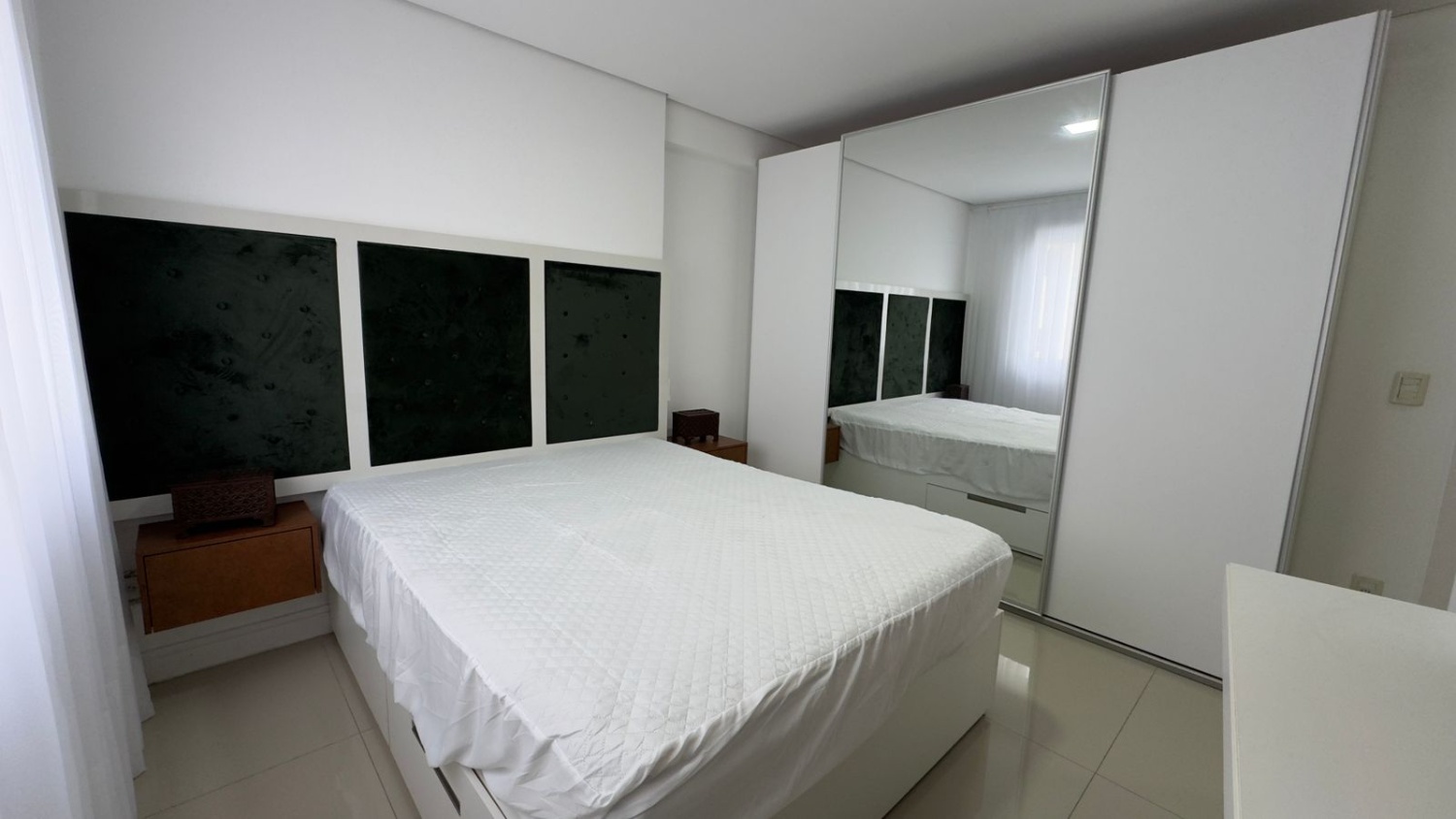Apartamento no Edifício Celebration em Balneário Camboriú - foto 8