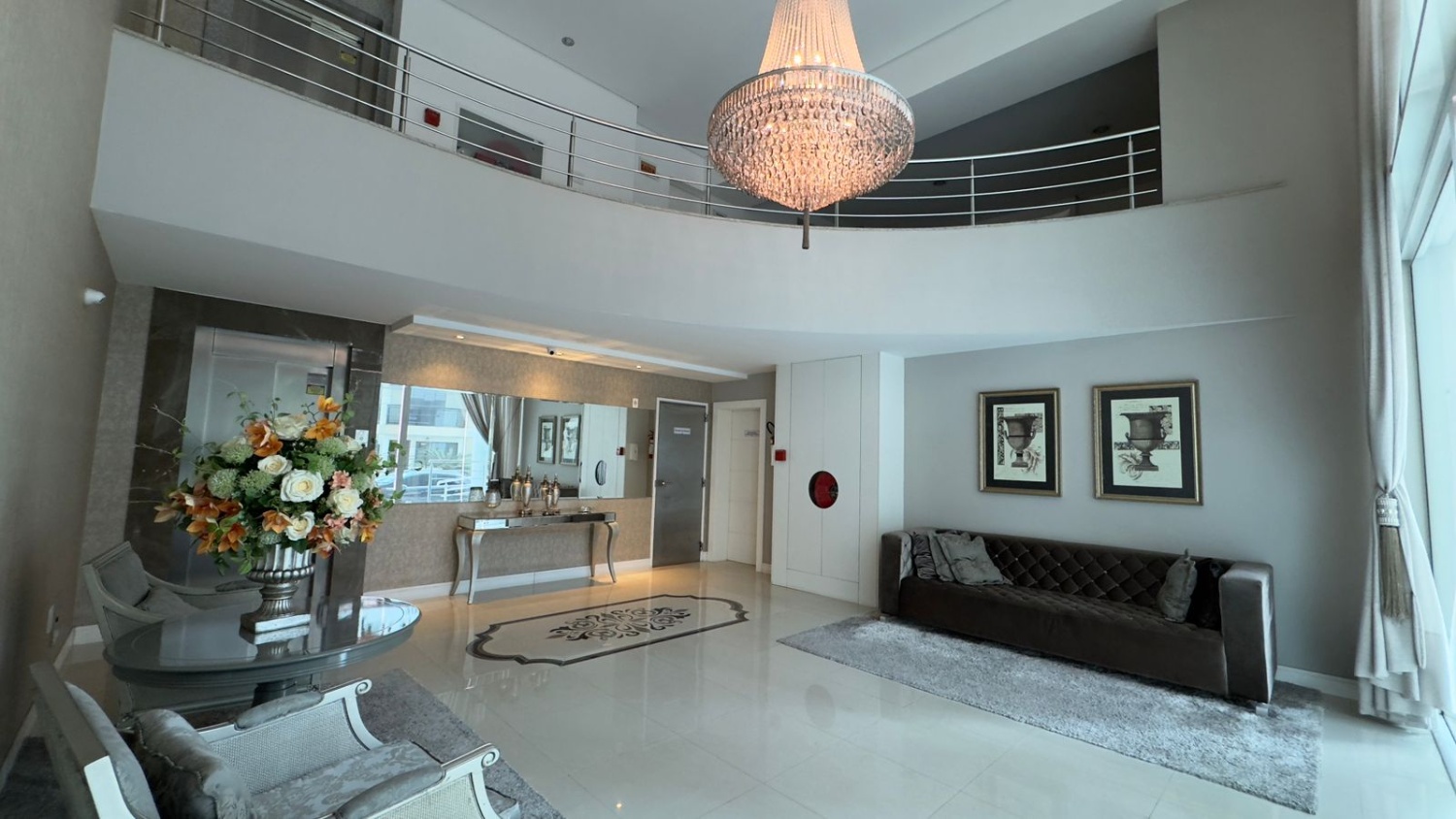 Apartamento no Edifício Celebration em Balneário Camboriú - foto 19