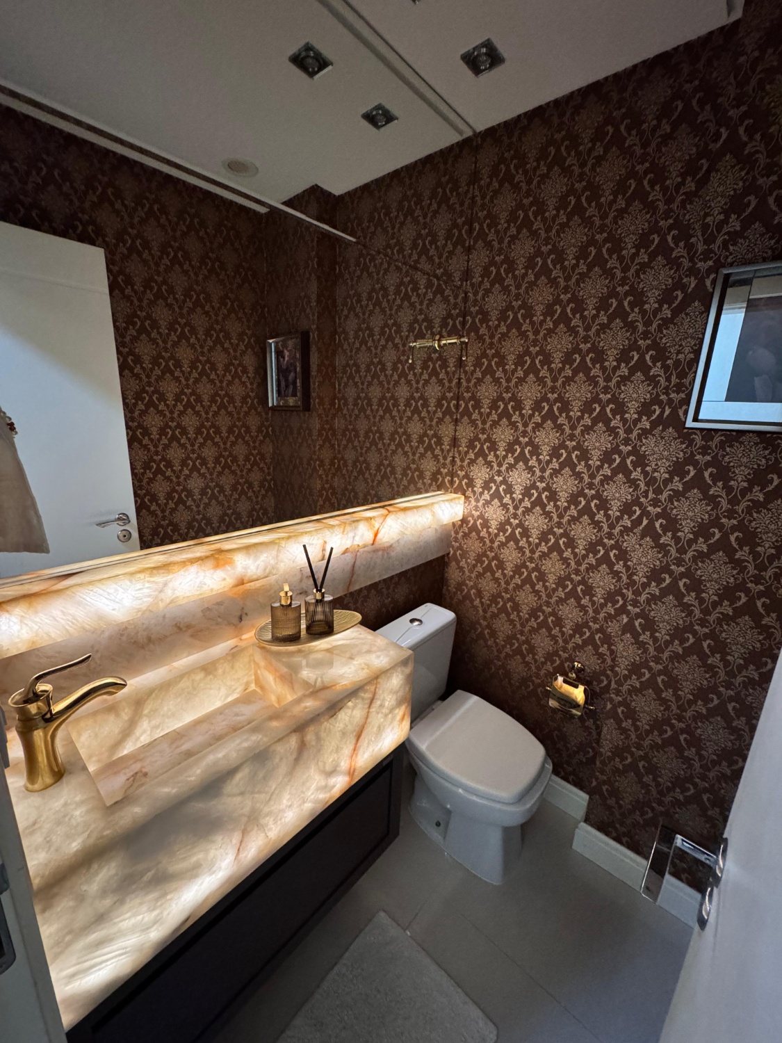 Apartamento no Edifício Le Grand Parc em Itapema - foto 12