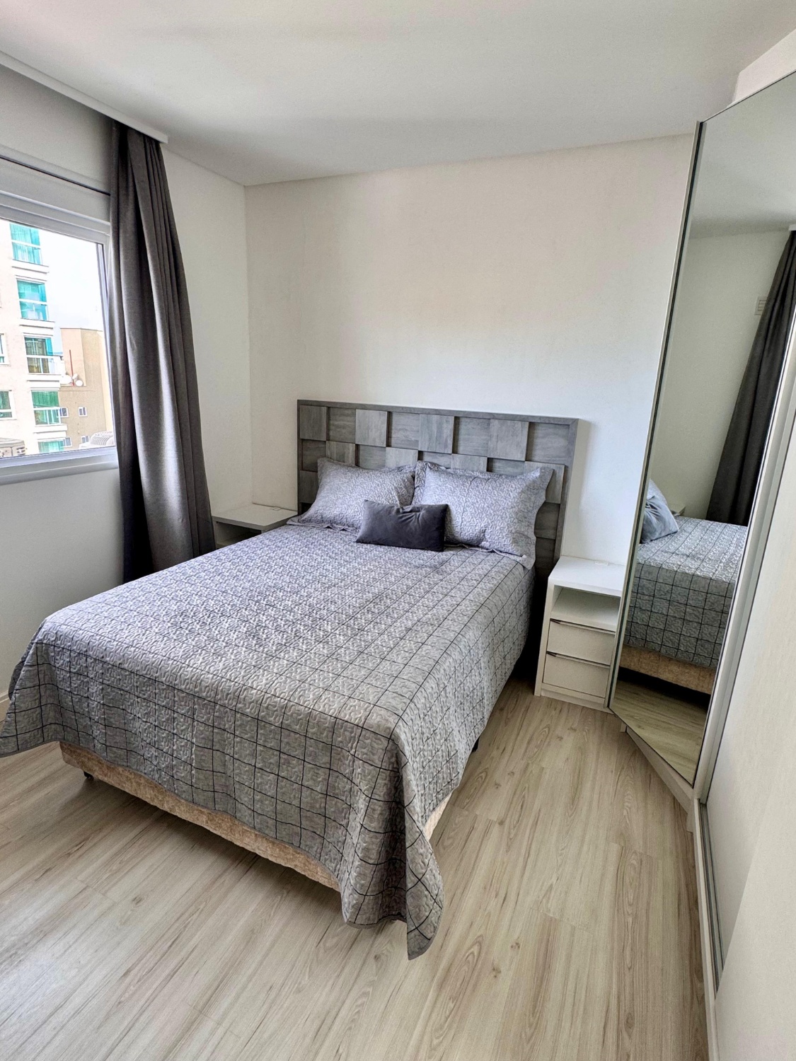 Apartamento no Edifício Le Grand Parc em Itapema - foto 16