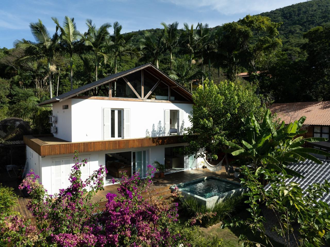 Casa à venda na Praia de Taquaras em Balneário Camboriú - foto 4
