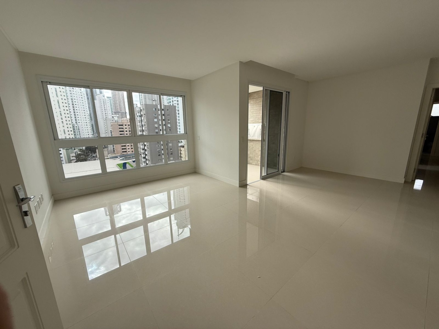 Apartamento no Edifício Hamptons Village em Balneário Camboriú - foto 11