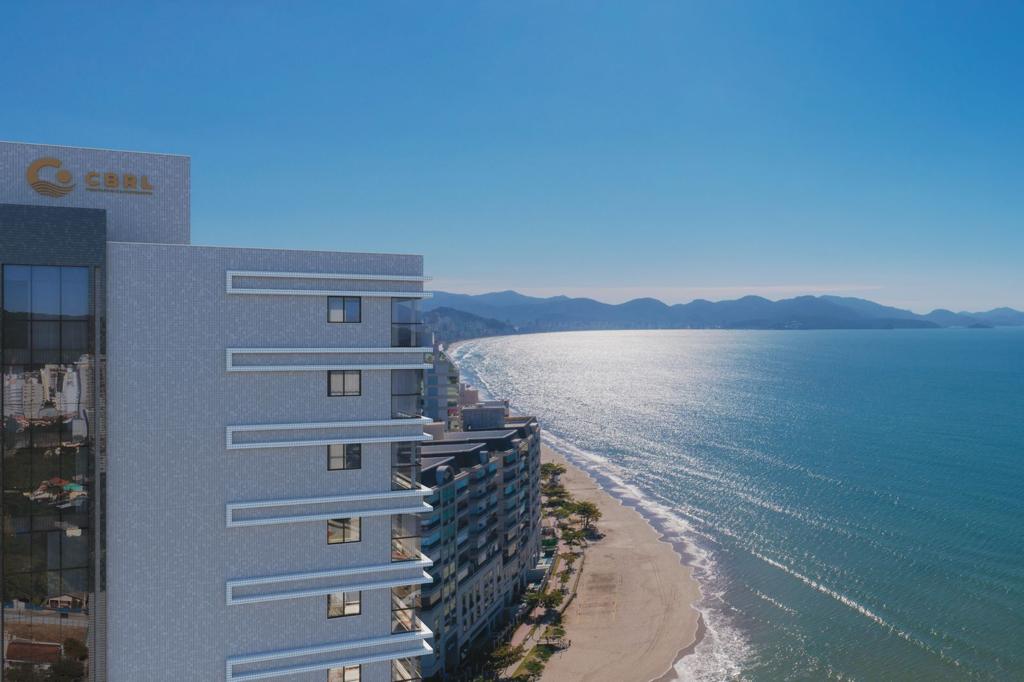 Apartamento no Edifício Soft Breeze em Porto Belo - foto 2