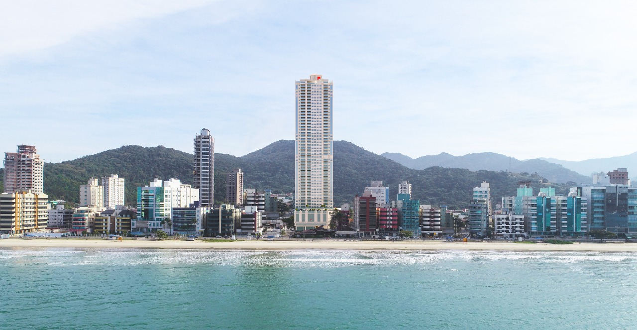 Apartamento no Edifício Lúmen Tower em Itapema - foto 24