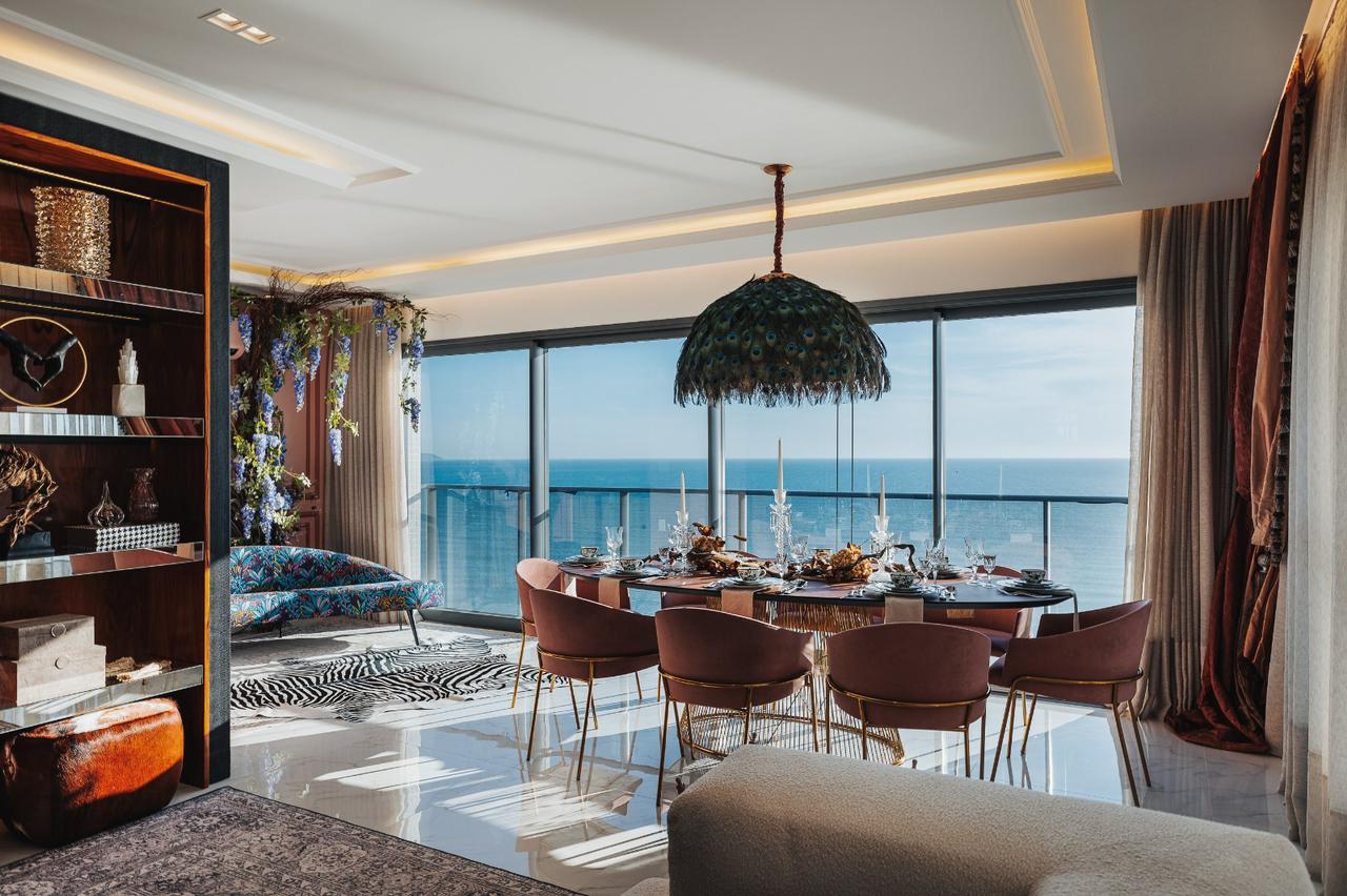 Apartamento no Ed. Francisco I Residencial em Meia Praia em Itapema