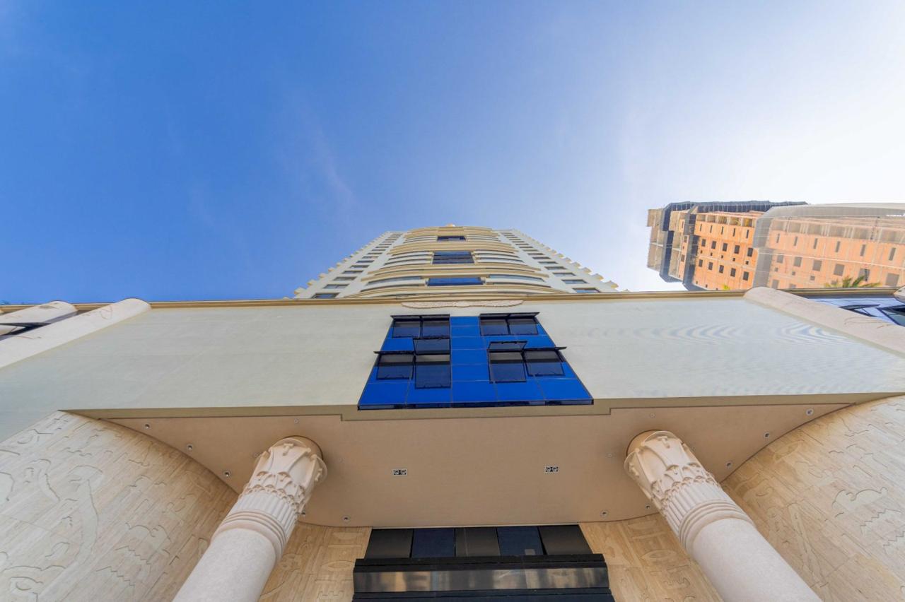 Apartamento no Edifício Merithamon em Balneário Camboriú - foto 10